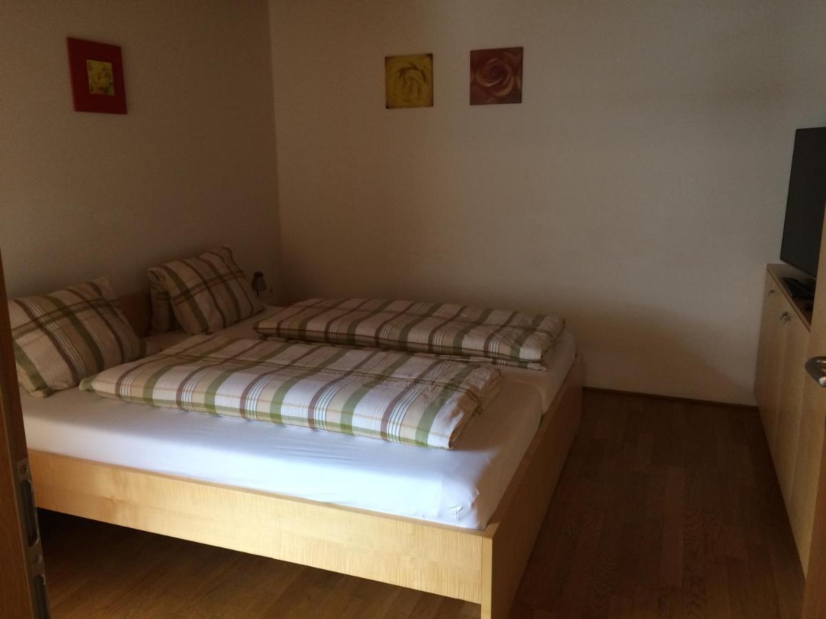 Waeldermetzge Huettenzimmer Und Wohnungen Warth  Exterior photo